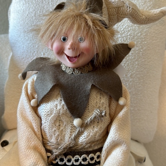 Christmas elf shelf sitter new Very large jingle bells, pom-poms, poseable brown - Picture 3 of 7